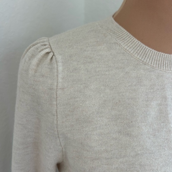 NEW H&M knit puff sleeve top - Picture 2 of 4